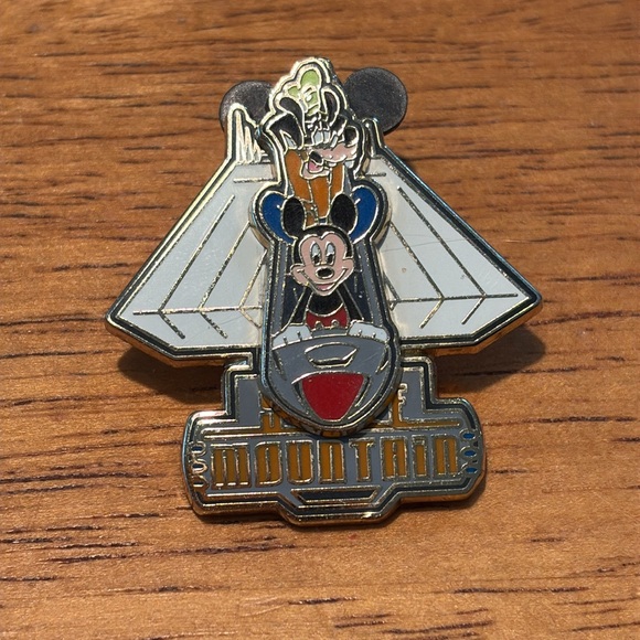 Disney Pin Mickey Mouse & Goofy Space Mountain Slider Pin 2008 - Picture 6 of 16